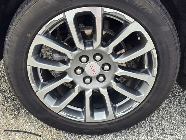 2023 GMC Acadia Denali:46990A