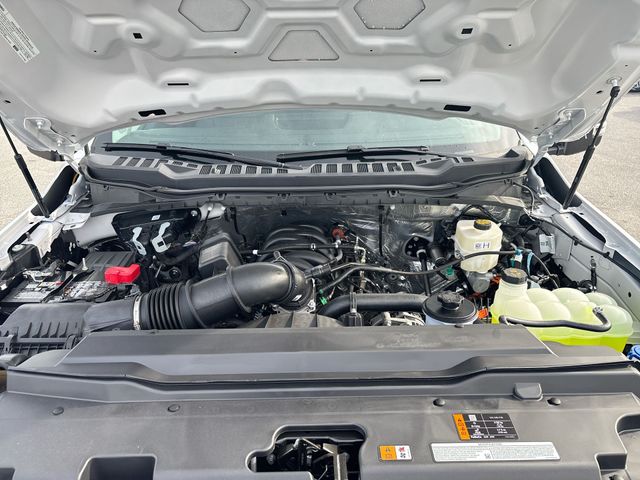 New 2026 Oxford White Ford F-450® XL image 10