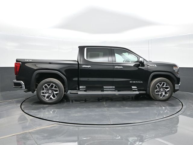 2025 GMC Sierra 1500 SLT 9