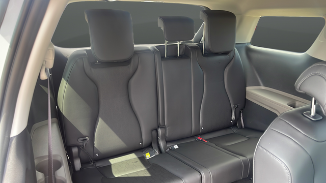 New 2027 Silver Kia LXS image 28