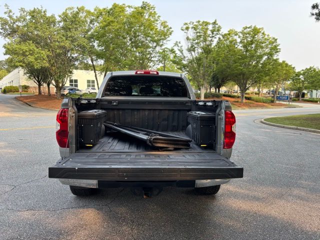 2018 Toyota Tundra SR5 photo