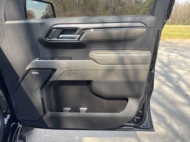 Used 2022 Black Chevrolet ZR2 image 9