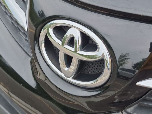2014 Toyota RAV4 - Image 9