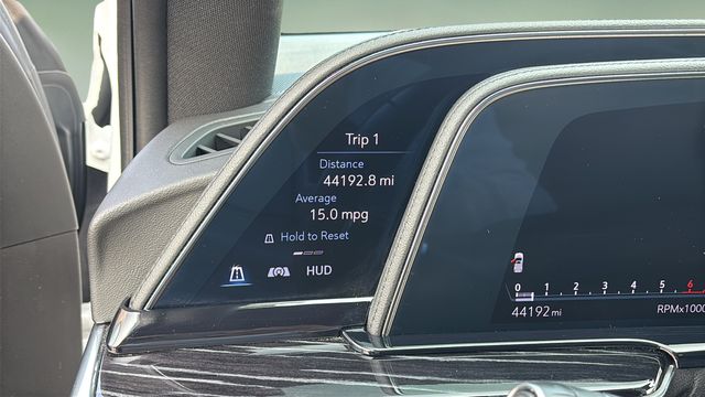 Used 2022 White Cadillac Sport image 42