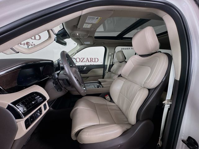 2024 Ceramic Pearl Metallic Tri-Coat Lincoln Navigator Premiere 4X4 SUV