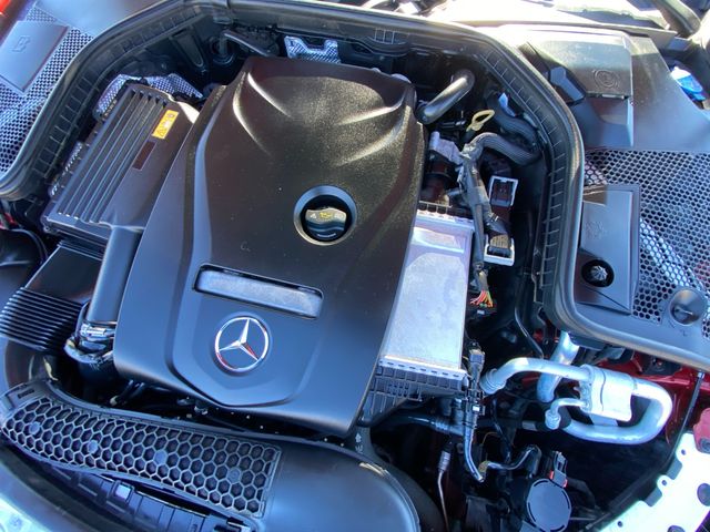 Mercedes-BenzC-Class32