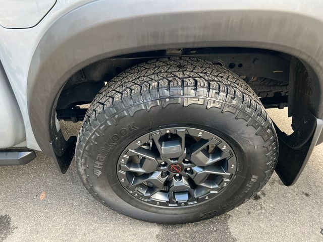 2023 Nissan Frontier PRO-4X 14