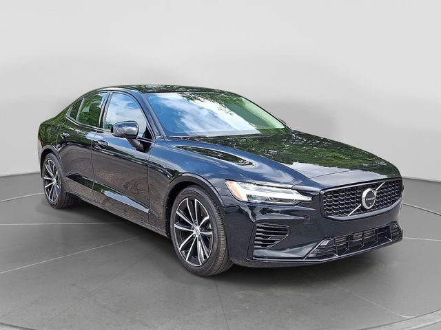 2023 Volvo S60 Recharge T8 Plus Dark Theme eAWD