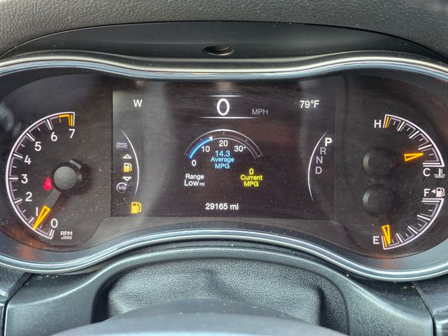 2020 Jeep Grand Cherokee Laredo E:B02330
