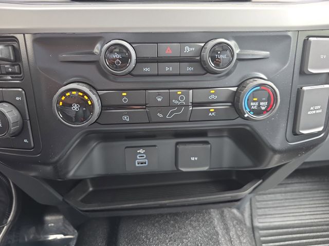 New 2026 Oxford White Ford F-350® XL image 23