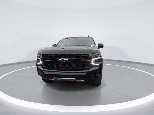 Used 2023 Black Chevrolet Z71 image 3