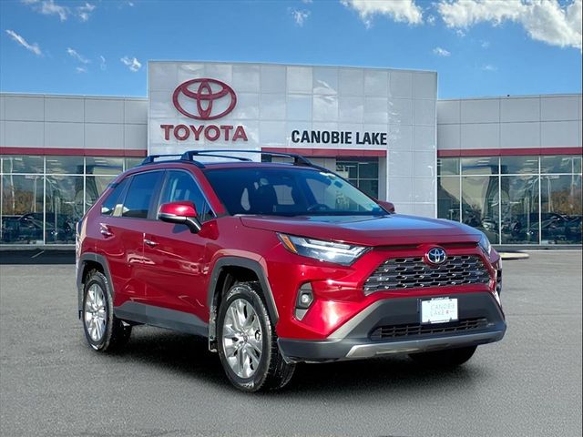 2023 Toyota RAV4 Limited's photo