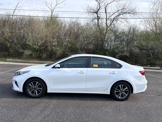 Used 2023 Kia Forte LXS with VIN 3KPF24AD6PE554321 for sale in Ypsilanti, MI