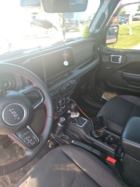 2024 Jeep Wrangler Rubicon - Green Clearcoat exterior view 3