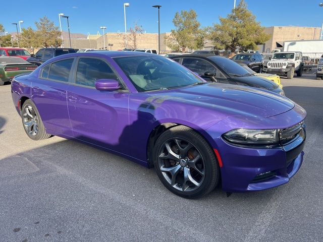 2016 Dodge Charger SXT 2