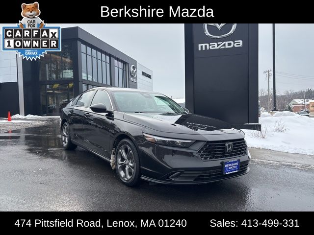 2023 Honda Accord EX's photo