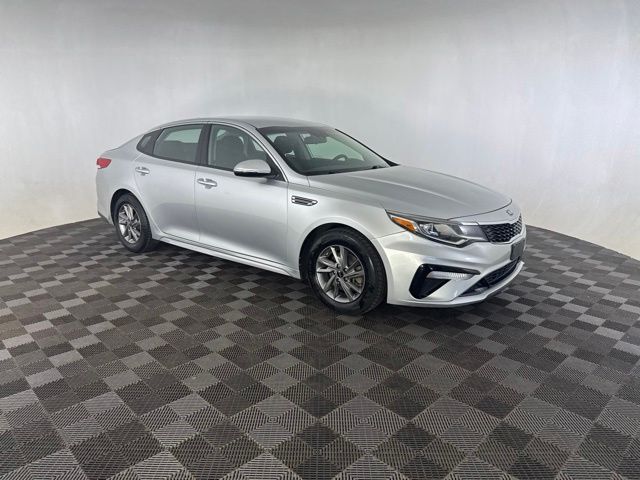  2019 Kia Optima LX FWD   