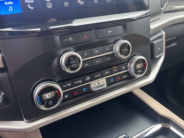 Used Car 2024 Ford Expedition  Xlt For Sale Under $50,000 In San Antonio, Texas