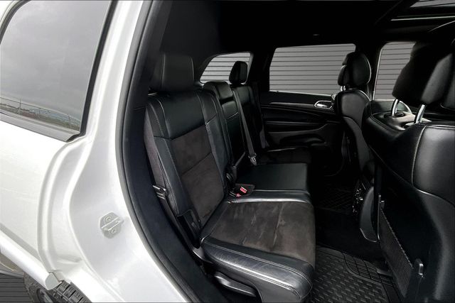 Used 2020 White Jeep Altitude image 24