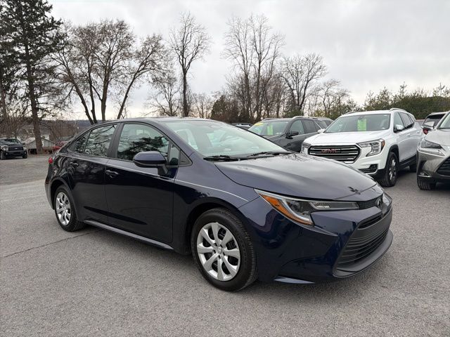 2025 Toyota Corolla LE FWD