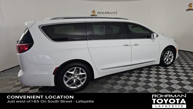 2019 Chrysler Pacifica Touring L Plus 10