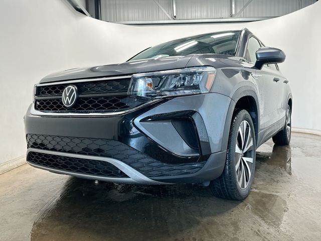 2024 Volkswagen Taos 1.5T SE Gray at Subaru and VW of Moon Township