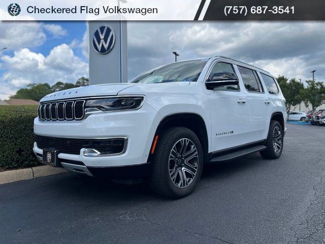 Bright White Clearcoat 2025 Jeep Wagoneer SUV / Crossover 4X2 8-Speed Automatic