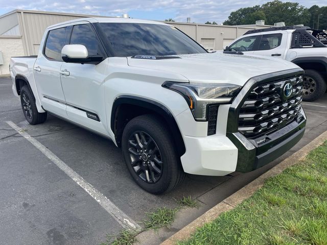 2022 Toyota Tundra Hybrid Platinum HV CrewMax Cab 4WD