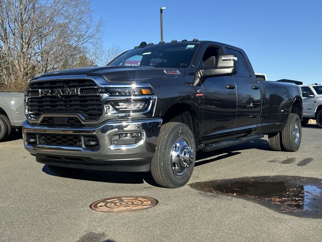 2026 RAM 3500 Tradesman Crew Cab LB DRW 4WD