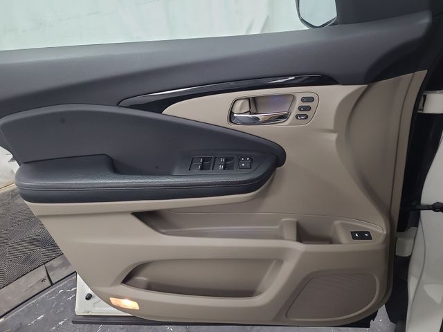 2016 – Honda – Pilot