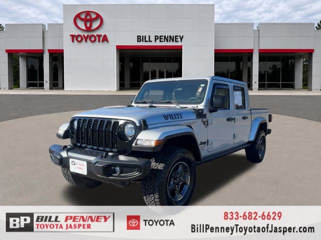 Silver 2023 Jeep Gladiator Willys Crew Cab 4WD Pickup Truck Four-Wheel Drive 8-Speed Automatic