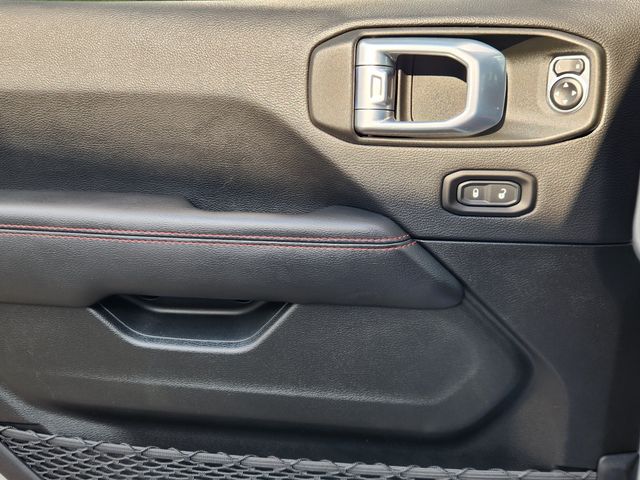 2022 Jeep Gladiator Rubicon Silver at Texan Dodge Chrysler Jeep Ram