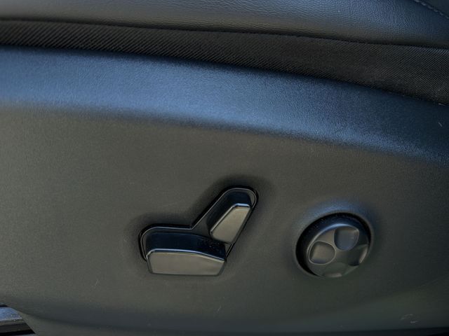 Used 2024 Black Chrysler Touring L image 22