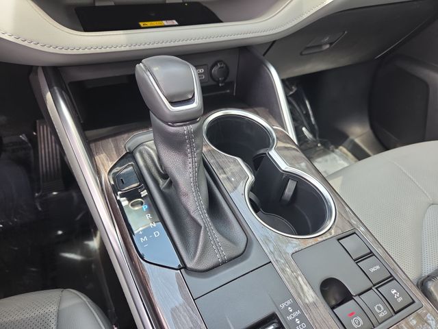 Used 2023 Toyota Highlander SUV