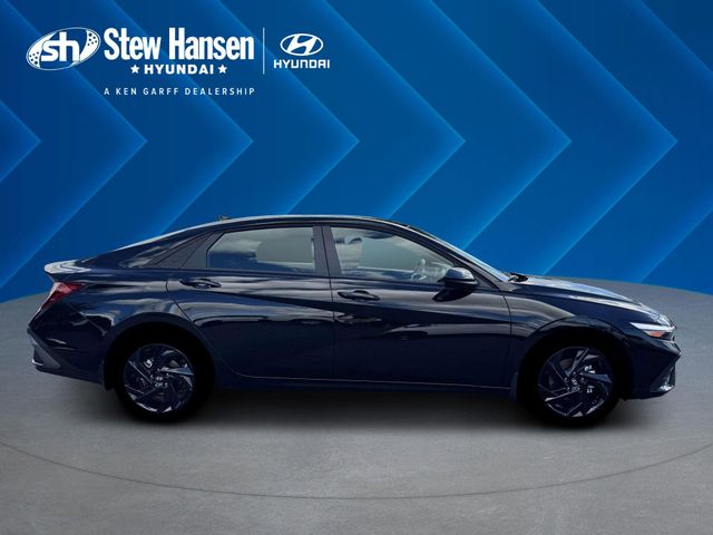 New 2026 Black Hyundai SEL Sport image 9