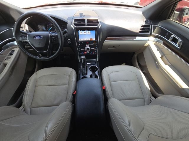 2018 Ford Explorer Limited:168944A