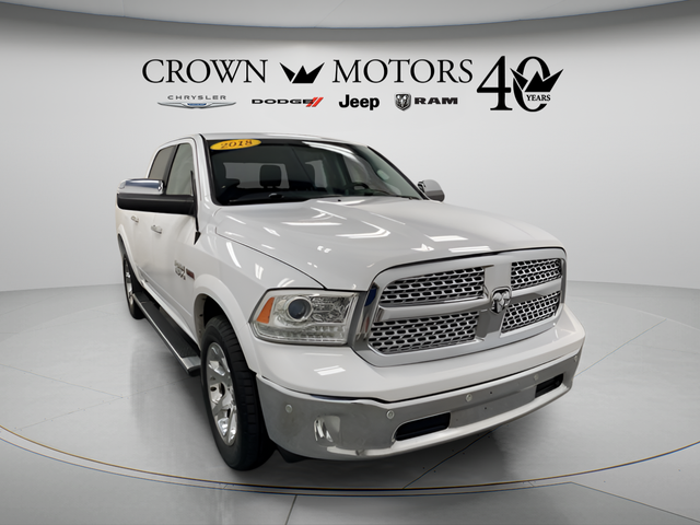 Bright White Clearcoat 2018 RAM 1500 Pickup Truck Four-Wheel Drive 8-Speed Automatic