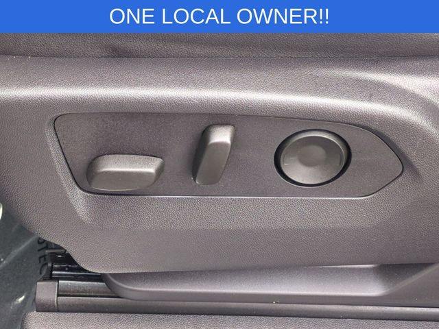 Used 2025 Gray Chevrolet RST image 17