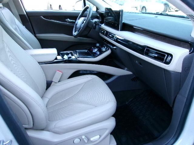 used 2022 Lincoln Nautilus car, priced at $33,890