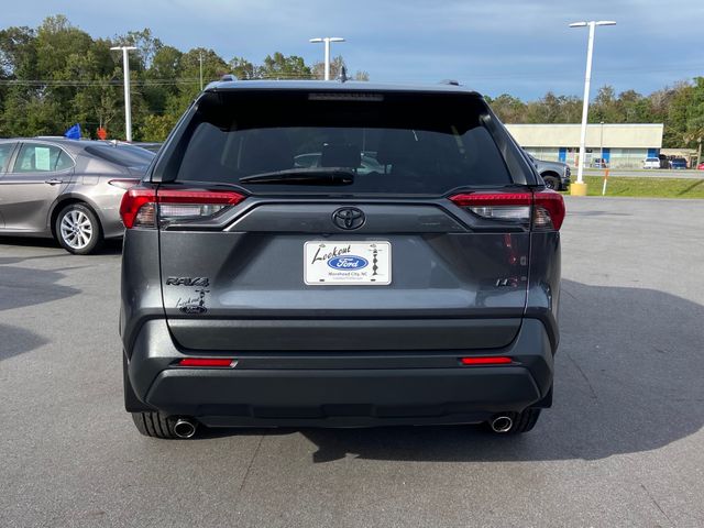 2019 Toyota RAV4 LE 6