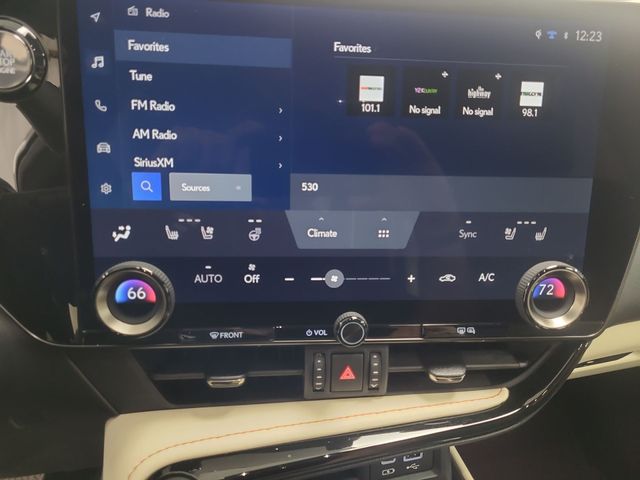 2024 – Lexus – NX