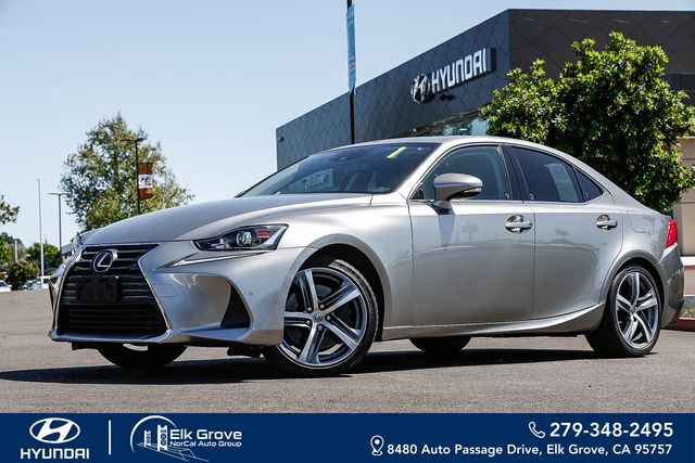 2018 Lexus IS 300 RWD