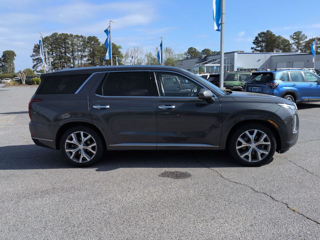 Used 2021 Green Hyundai Limited image 2