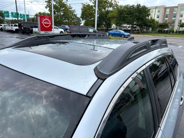 Used 2016 Silver Subaru 2.5i image 3