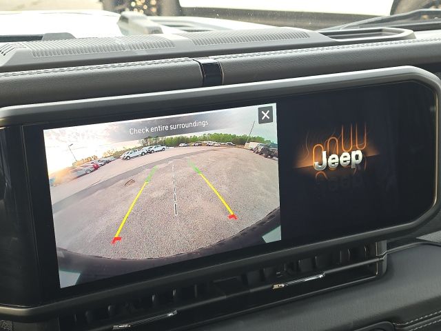 2025 Jeep Wrangler Rubicon 4xe:B02249