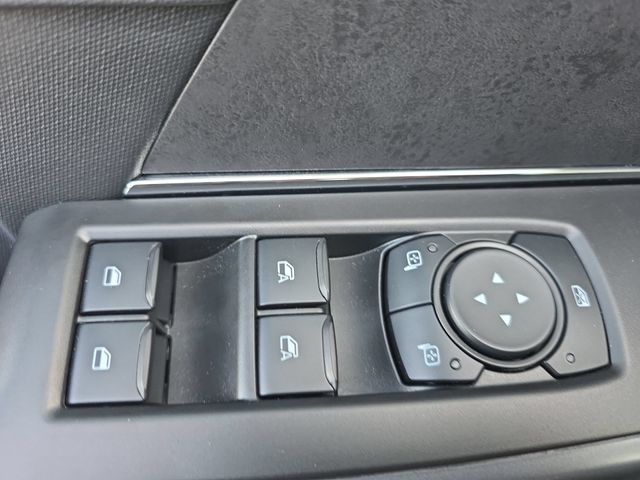 New 2026 Carbonized Gray Metallic Ford XLT image 28