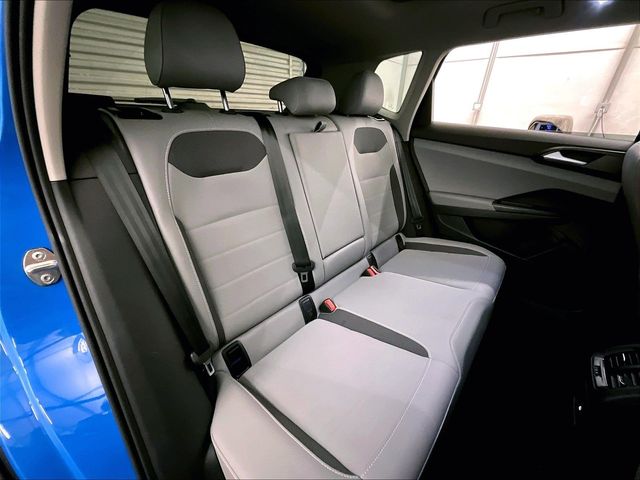 2022 Volkswagen Taos 1.5T SE  at Subaru and VW of Moon Township