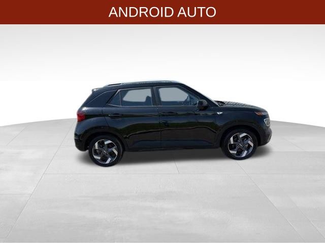 2023 Hyundai Venue SEL photo