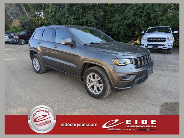 Gray (Granite Crystal Metallic Clearcoat) 2021 Jeep Grand Cherokee SUV / Crossover Four-Wheel Drive 8-Speed Automatic