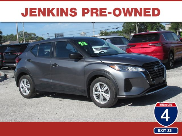 Gray (Gun Metallic) 2023 Nissan Kicks SUV / Crossover Front-Wheel Drive Continuously Variable Transmission